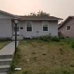 Cozy Bungalow